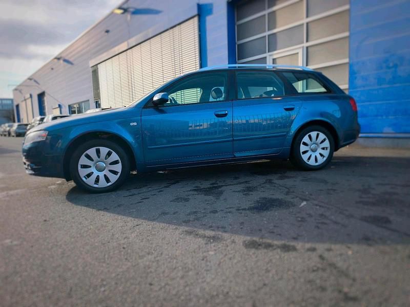 Gebraucht Audi A4 130 PS (95 kW) 2007 Blau Kombi