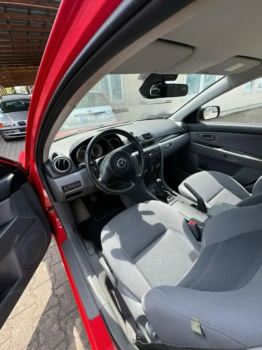 Brugt Mazda 3 85 HK (62 kW) 2007 Rød Hatchback