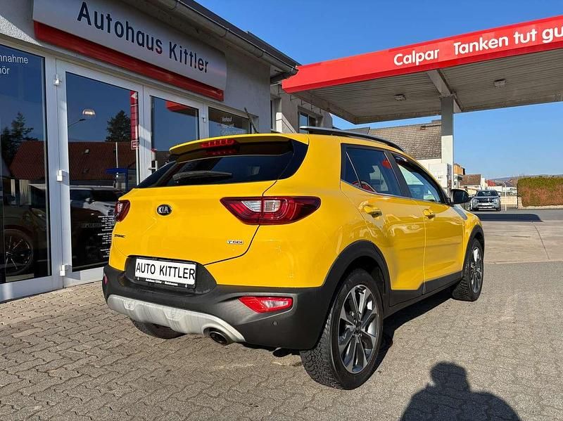 Gebraucht Kia Stonic Platinum Edition 120 PS (88 kW) 2018 Floridagelb SUV