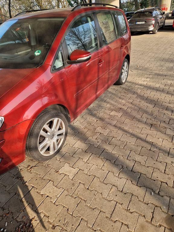 Gebraucht VW Touran 140 PS (102 kW) 2009 Rot Van / Kleinbus