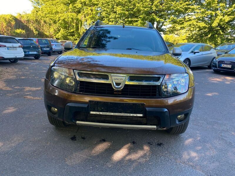 Braun Gebraucht 2012 Dacia Duster Prestige SUV | 4.199 € (Guter Preis) - Bild 1/4