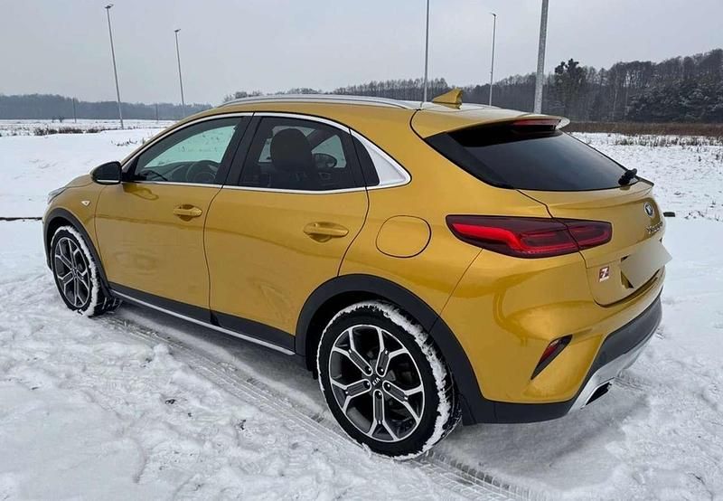 Gebraucht Kia XCeed Vision 140 PS (102 kW) 2019 Gold SUV