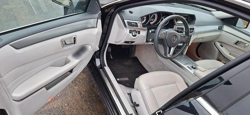 Gebraucht Mercedes E250 Avantgarde 211 PS (155 kW) 2015 Schwarz Kombi