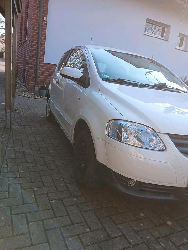 Second-hand VW Fox 55 CP (40 kW) 2010 Alb Hatchback