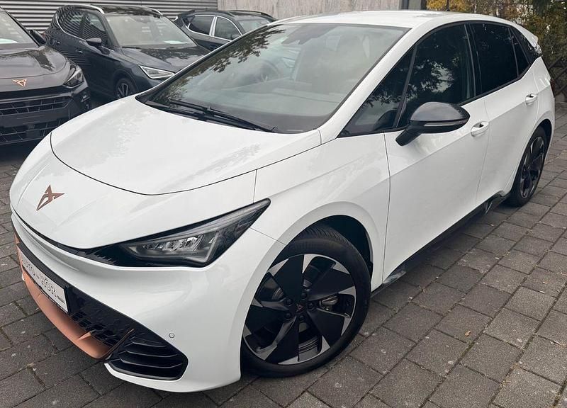 Usata Cupra Born e-Boost 169 kW (231 CV) 2024 Bianco Utilitaria