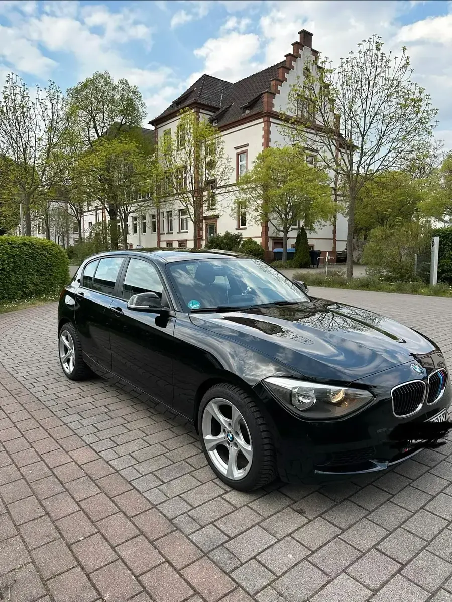 Gebraucht BMW 116 136 PS (100 kW) 2012 Schwarz Kleinwagen