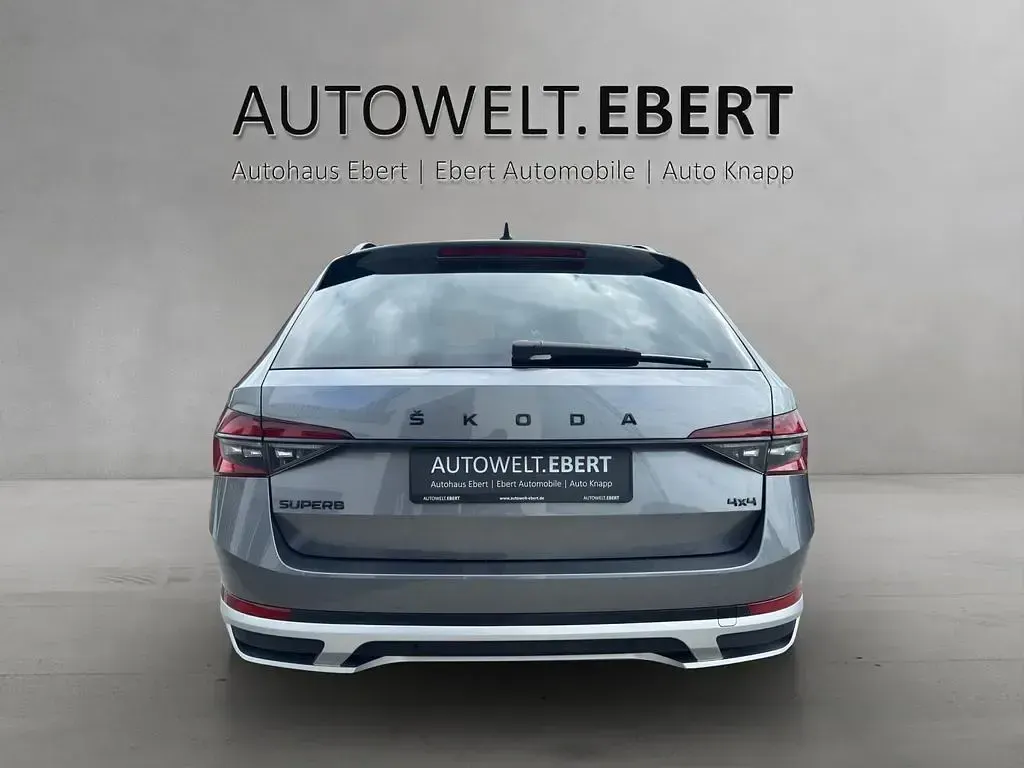 Gebraucht Skoda Superb 280 PS (205 kW) 2024 Grau Kombi