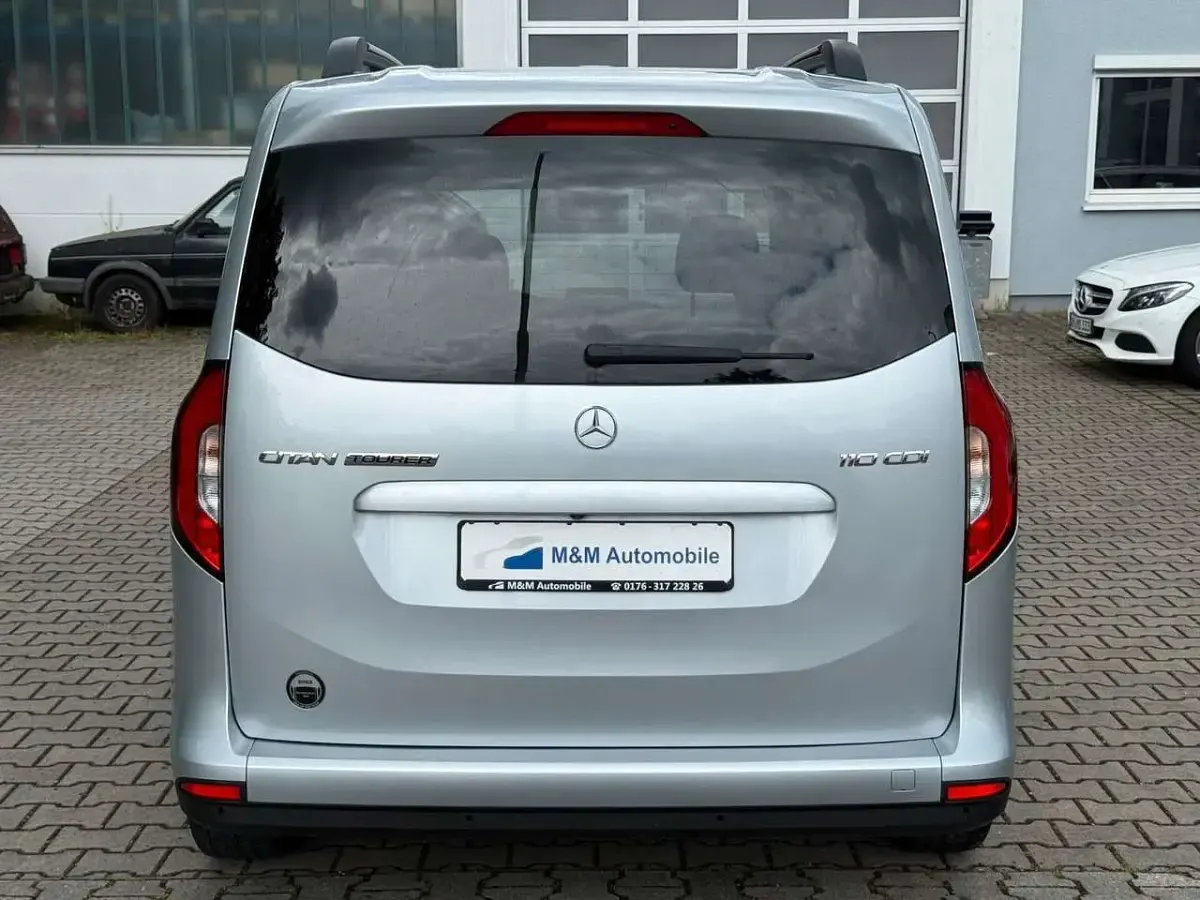 Gebraucht Mercedes Citan 110 95 PS (69 kW) 2022 Silber Van / Kleinbus