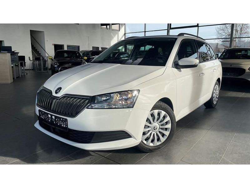 Weiß Gebraucht 2021 Skoda Fabia Ambition Kombi | 15.970 € (Fairer Preis) - Bild 1/4