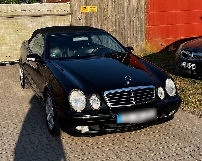 Schwarz Gebraucht 2002 Mercedes CLK230 Cabrio | 4.000 € (Fairer Preis) - Bild 1/4