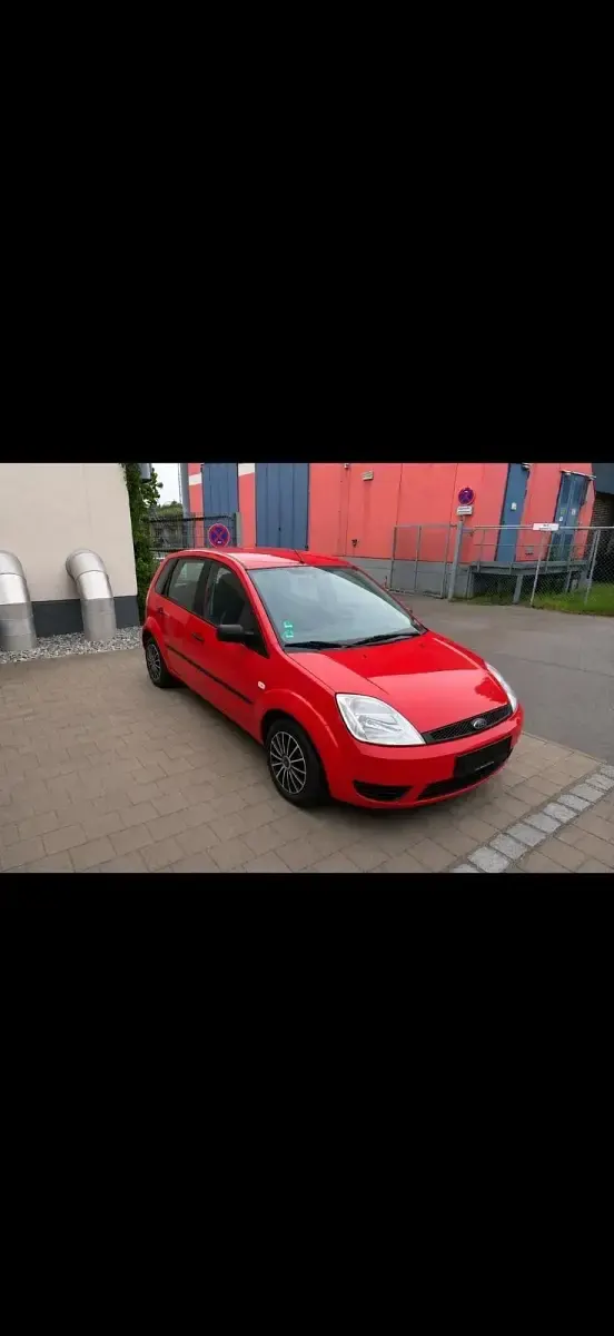 Gebraucht Ford Fiesta 81 PS (59 kW) 2005 Rot Kleinwagen
