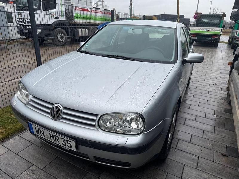 Gebraucht VW Golf IV Basis 75 PS (55 kW) 2001 Silber Limousine