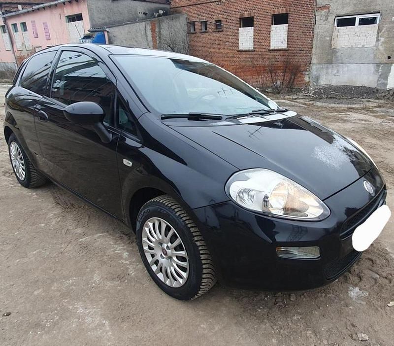 Schwarz Gebraucht 2014 Fiat Punto Kleinwagen | 3.499 € (Fairer Preis) - Bild 1/4