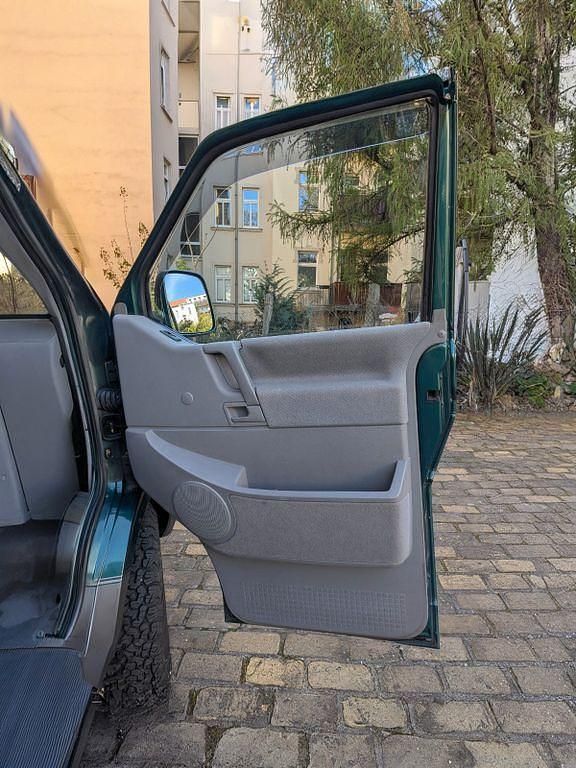 Second-hand VW Multivan 116 CP (85 kW) 1997 Verde Monovolum