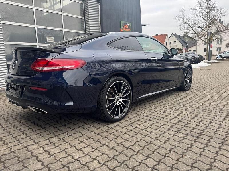 Gebraucht Mercedes C300 AMG 245 PS (180 kW) 2017 Blau Coupé