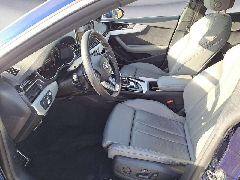 Gebraucht Audi A5 204 PS (150 kW) 2022 Navarrablau metallic Limousine