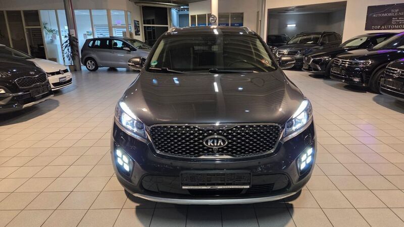 Grau Gebraucht 2017 Kia Sorento Platinum Edition SUV | 17.999 € (Superpreis) - Bild 1/4