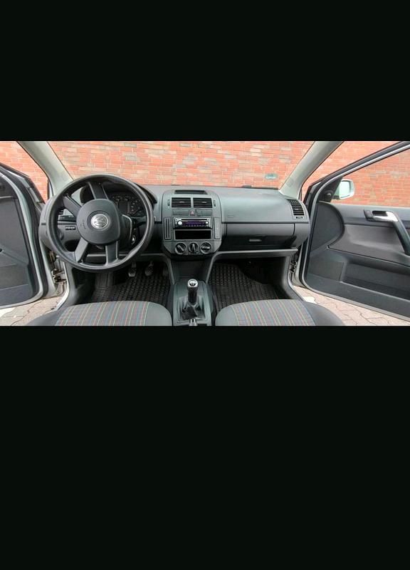 Gebraucht VW Polo 75 PS (55 kW) 2007 Silber Kleinwagen