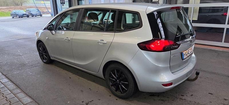 Gebraucht Opel Zafira Tourer 120 PS (88 kW) 2018 Silber Van / Kleinbus