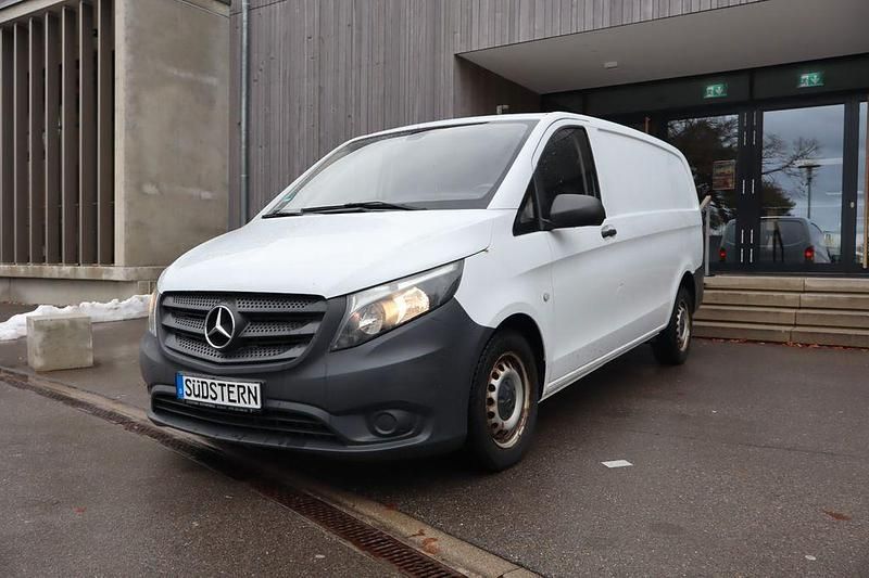 Weiß Gebraucht 2016 Mercedes Vito Van / Kleinbus | 12.990 € (Superpreis) - Bild 1/4