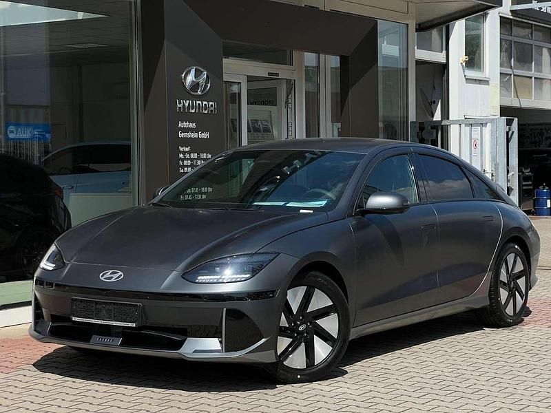 Nocturne gray matt / mat Gebraucht 2024 Hyundai Ioniq 6 Techniq Limousine | 39.990 € (Fairer Preis) - Bild 1/4