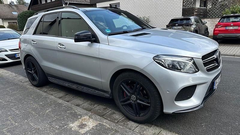Gebraucht Mercedes GLE350 258 PS (189 kW) 2017 Silber SUV