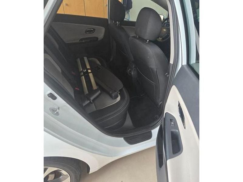 Gebraucht Kia Ceed 135 PS (99 kW) 2015 (wd) carraraweiss (metallic) Kleinwagen