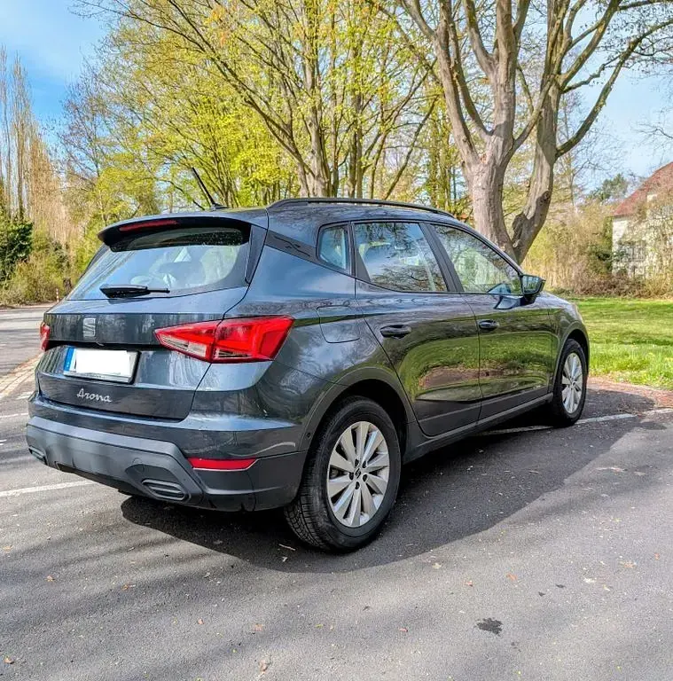 Gebraucht Seat Arona Style 110 PS (80 kW) 2024 Grau SUV