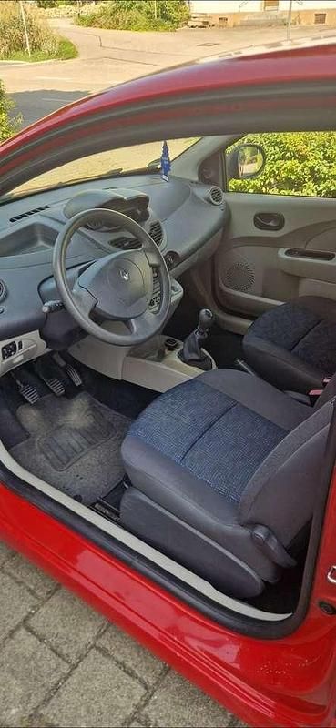 Rot Gebraucht 2007 Renault Twingo Authentique Kleinwagen | 1.000 € (Guter Preis) - Bild 1/4