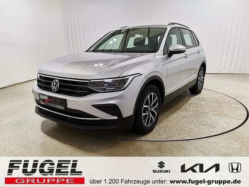 Reflexsilber metallic Gebraucht 2022 VW Tiguan Life SUV | 23.499 € (Superpreis) - Bild 1/4