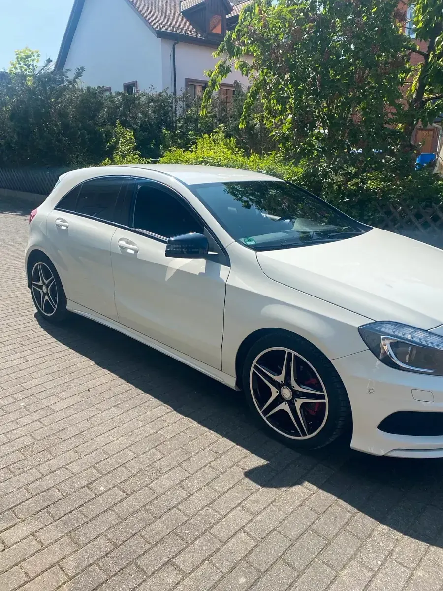 Gebraucht Mercedes A200 AMG line 156 PS (114 kW) 2013 Weiß Kombi