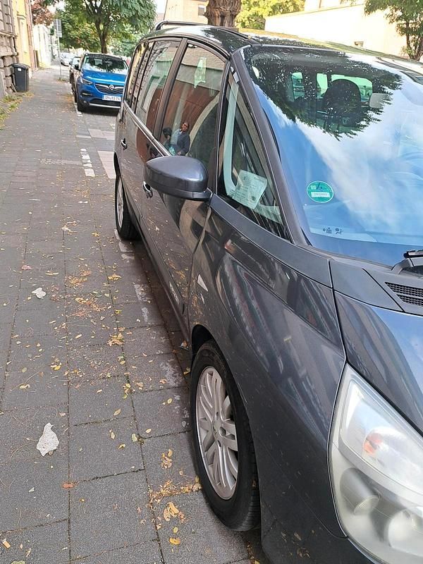 Grau Gebraucht 2005 Renault Espace Van / Kleinbus | 2.250 € (Fairer Preis) - Bild 1/4