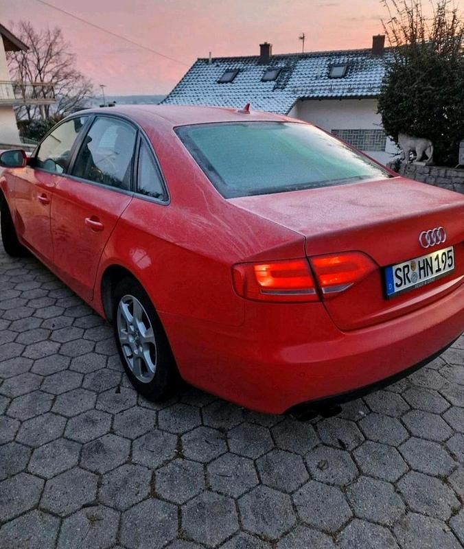 Gebraucht Audi A4 160 PS (117 kW) 2009 Rot Limousine