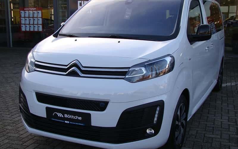 Weiß Gebraucht 2023 Citroën e-Spacetourer Business Class Van | 28.990 € (Superpreis) - Bild 1/4