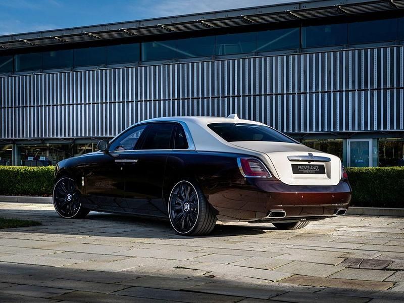 Gebraucht Rolls Royce Ghost 571 PS (419 kW) 2023 Rot Limousine