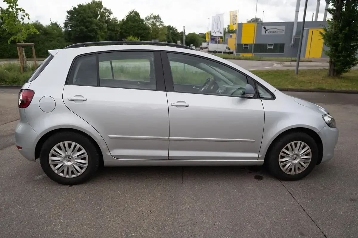 Gebraucht VW Golf Plus Cross Trendline 80 PS (58 kW) 2009 Silber Van / Kleinbus