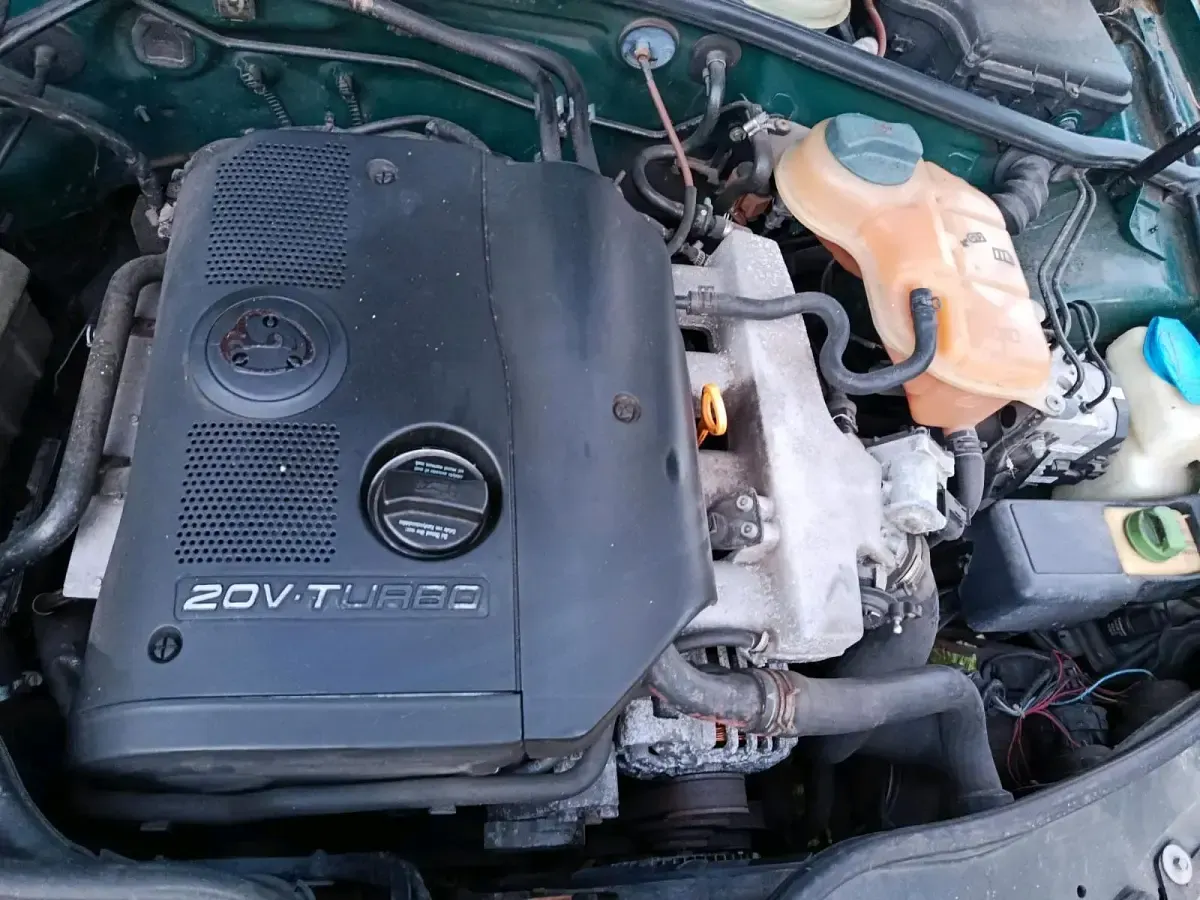 Gebraucht VW Passat 150 PS (110 kW) 1999 Grün Kombi