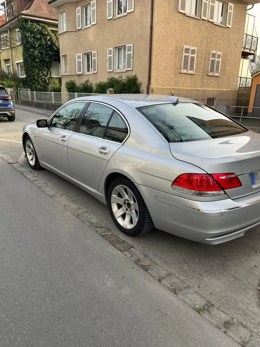 Gebraucht BMW 730 231 PS (169 kW) 2006 Silber Limousine