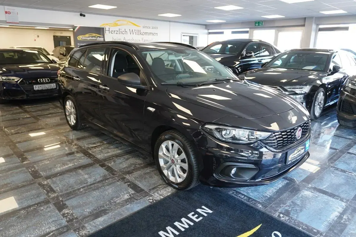 Gebraucht Fiat Tipo Lounge 120 PS (88 kW) 2017 Schwarz Kombi