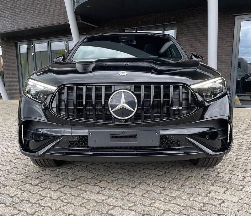 Neu Mercedes GLC300 AMG Line Premium Plus 269 PS (197 kW) 2025 Schwarz Limousine