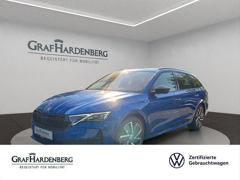 Blau Gebraucht 2024 Skoda Octavia SportLine Kombi | 31.888 € (Fairer Preis) - Bild 1/4