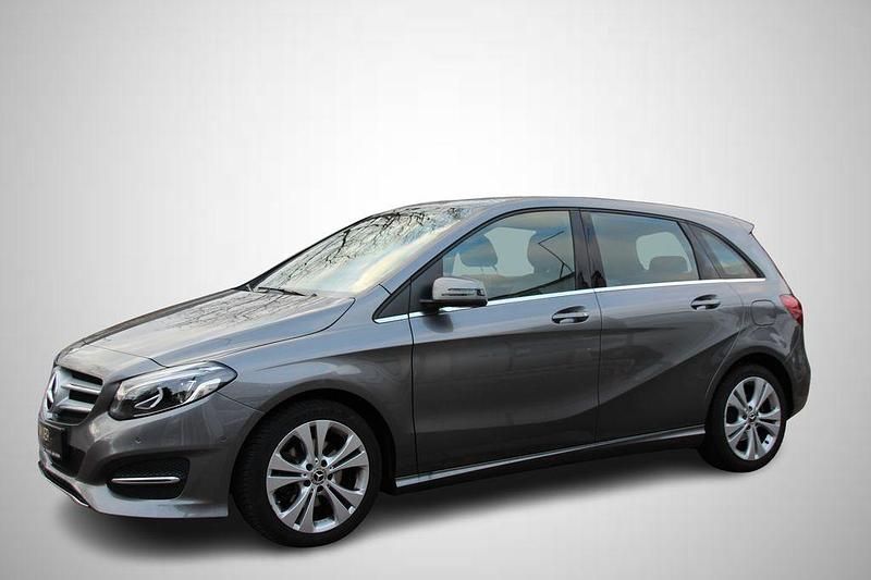 Gebraucht Mercedes B200 Edition 156 PS (114 kW) 2018 Grau Van / Kleinbus