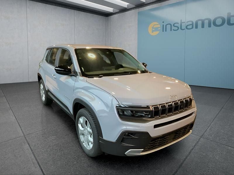 Neu Jeep Avenger 101 PS (74 kW) 2026 Grau SUV