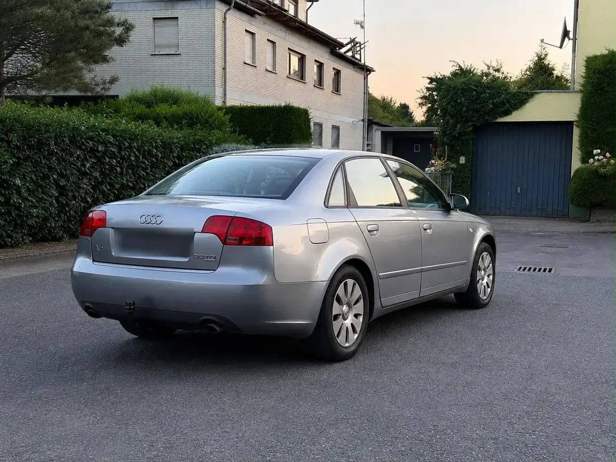 Gebraucht Audi A4 205 PS (150 kW) 2005 Grau Limousine