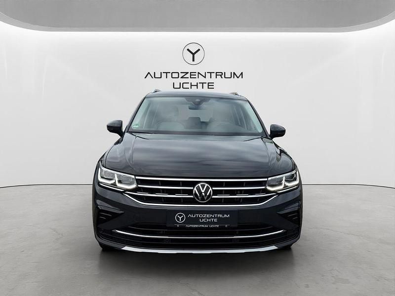 Gebraucht VW Tiguan Pro 150 PS (110 kW) 2021 Grau SUV