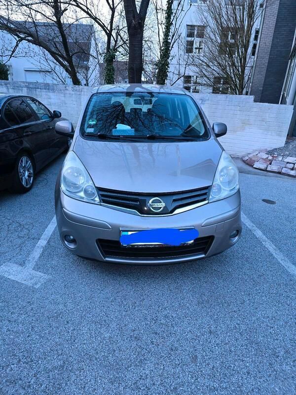 Braun Gebraucht 2010 Nissan Note Van / Kleinbus | 2.995 € (Fairer Preis) - Bild 1/4