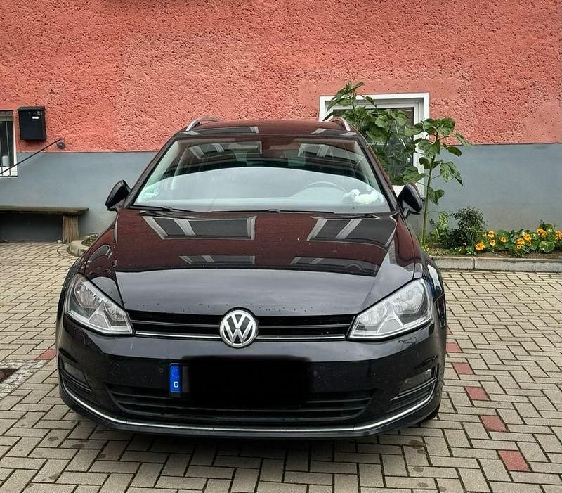 Schwarz Gebraucht 2016 VW Golf VII Allstar Kombi | 8.900 € (Superpreis) - Bild 1/4