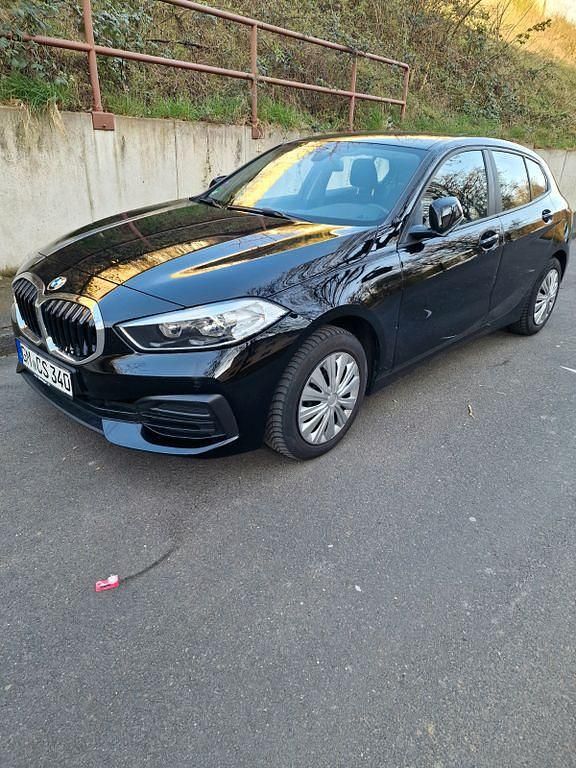 Gebraucht BMW 118 136 PS (100 kW) 2021 Schwarz Kleinwagen