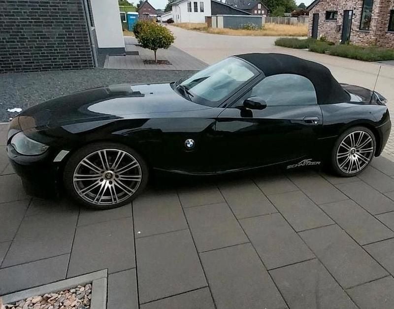 Schwarz Gebraucht 2006 BMW Z4 Cabrio | 9.250 € (Guter Preis) - Bild 1/4