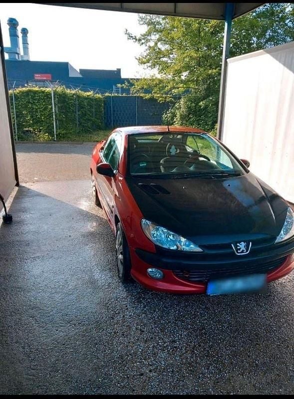 Rot Gebraucht 2003 Peugeot 206 CC Cabrio | 1.300 € (Fairer Preis) - Bild 1/4